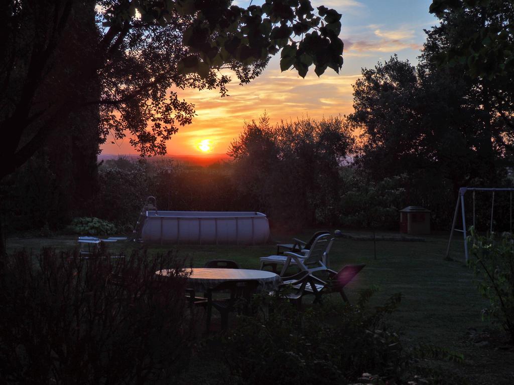 Casa Dina Bed & Breakfast Terontola ภายนอก รูปภาพ